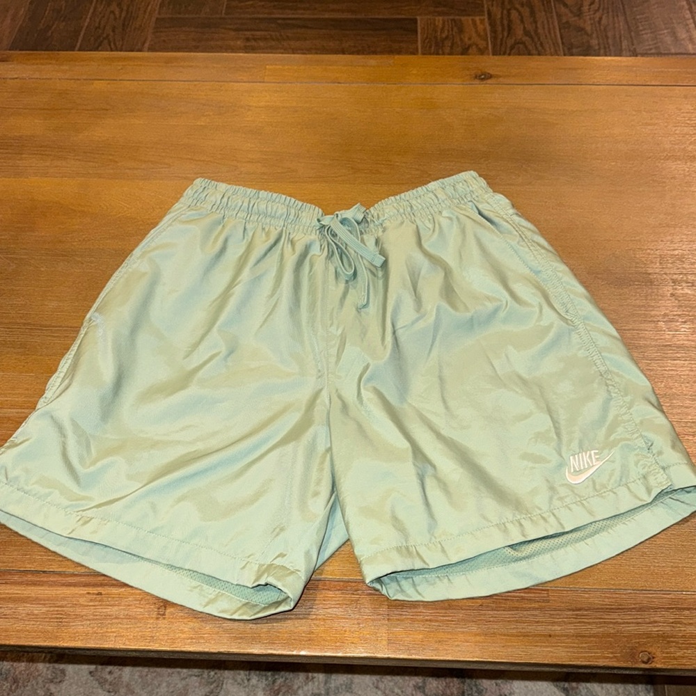 Nike mens Sportswear Sport Essentials Woven Lined Flow Shorts